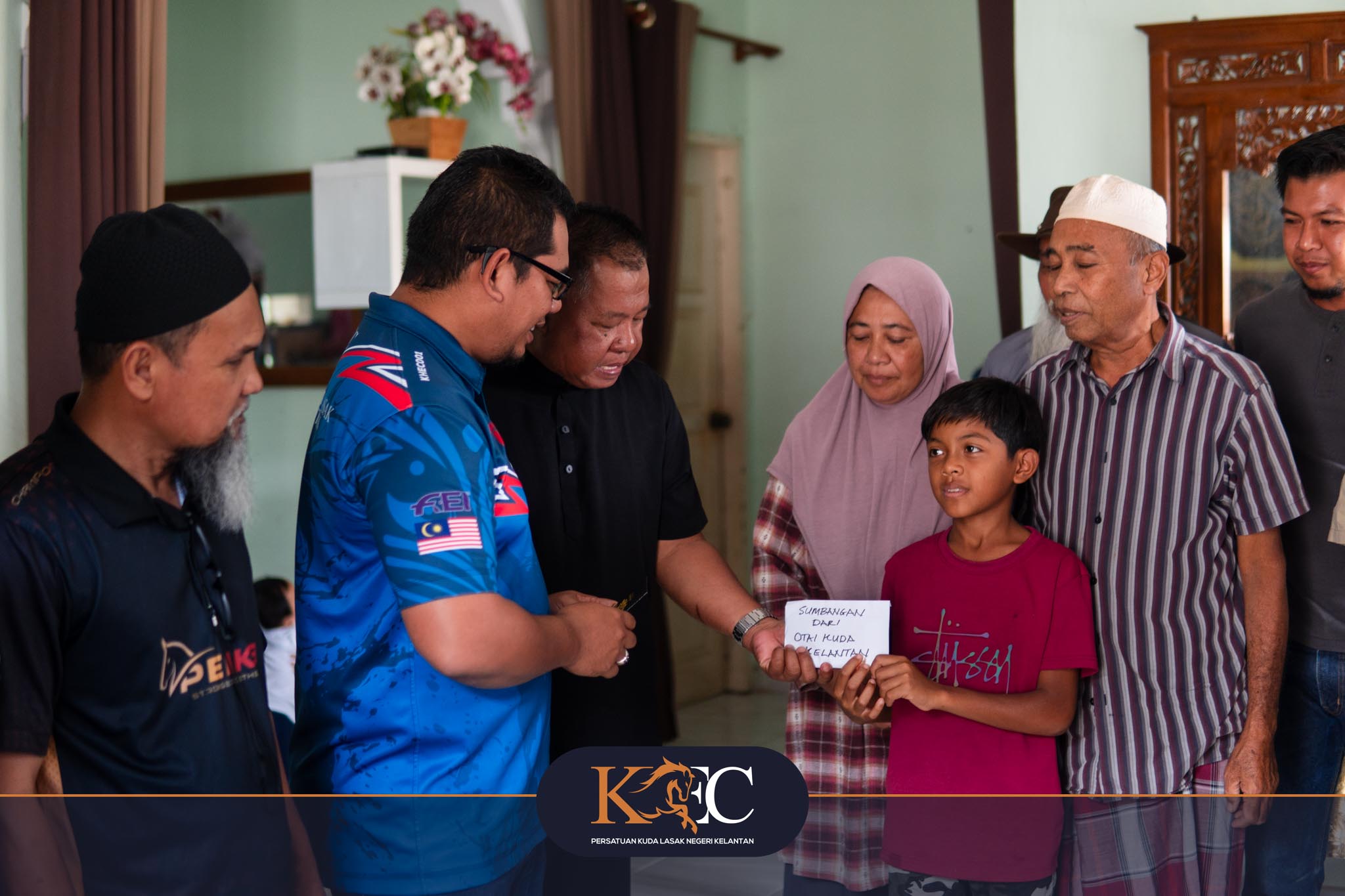 ziarah-sumbangan-adik-mirza - Gambar 2